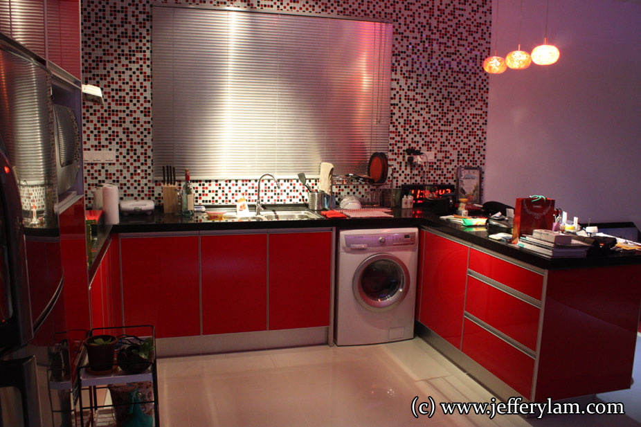kitchen-cabinet